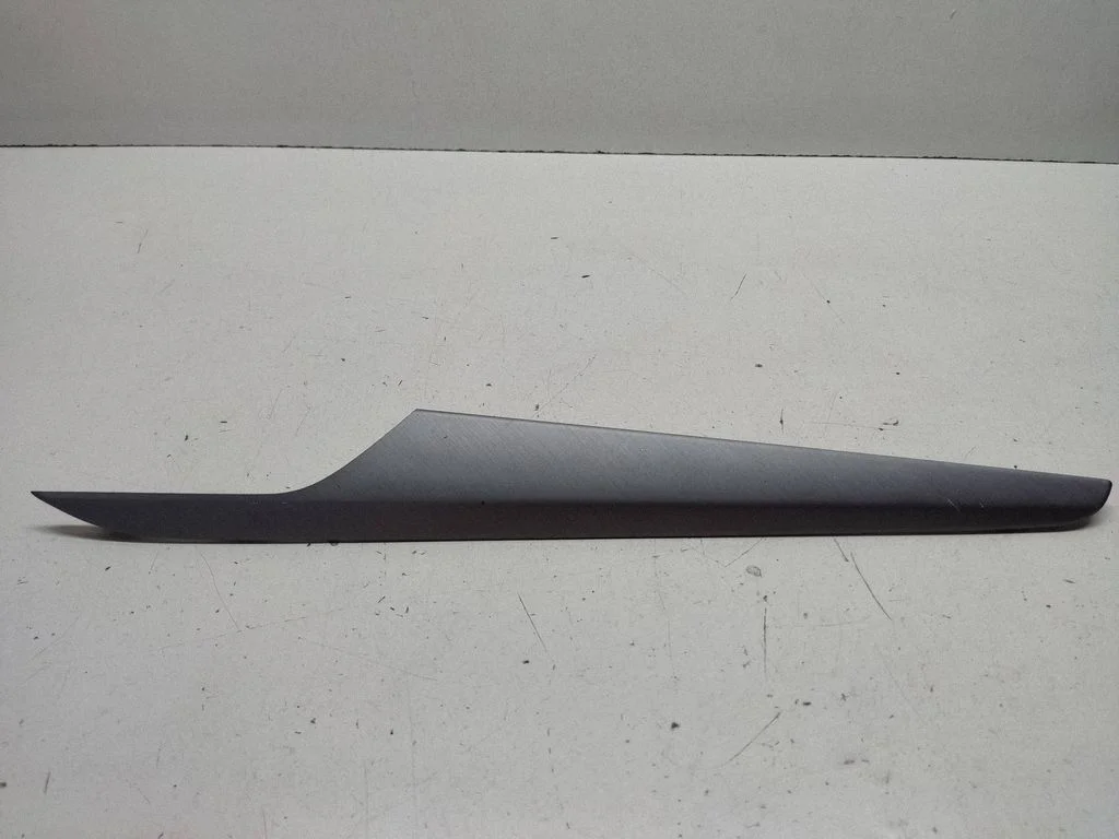 Rear door card trim – BMW X1 E84 (2009-2015)