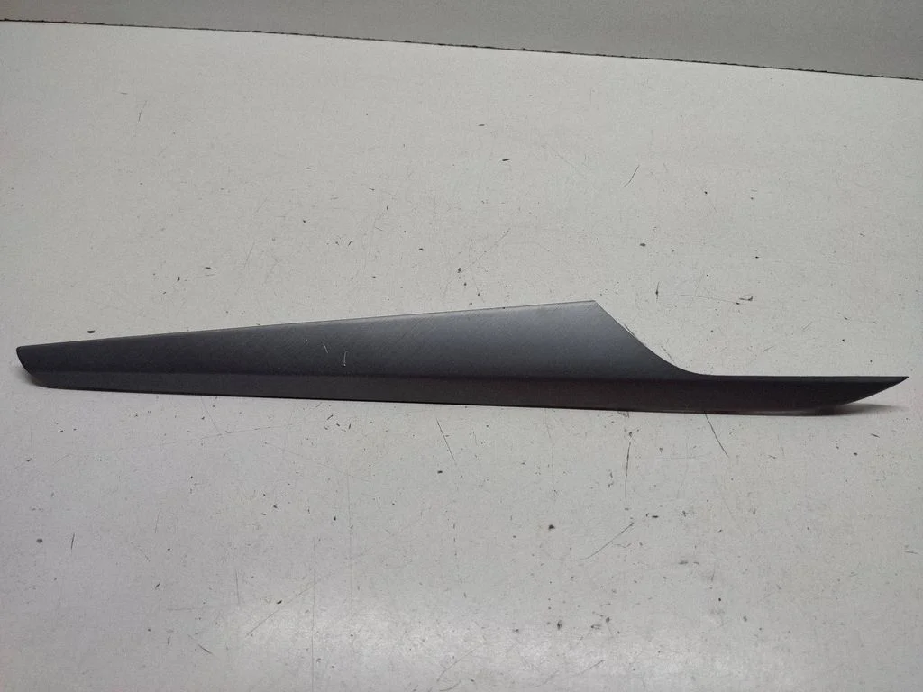 Rear door card trim – BMW X1 E84 (2009-2015)