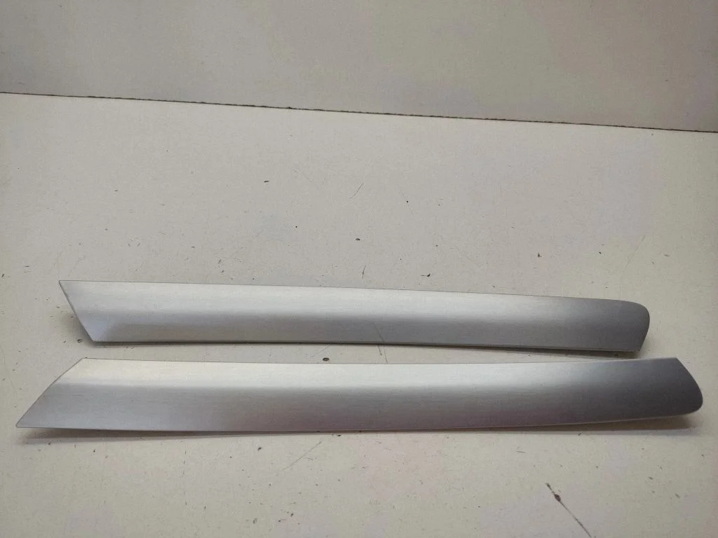 Rear door card trim – Mercedes-Benz ML-Class W164 (2005-2011)