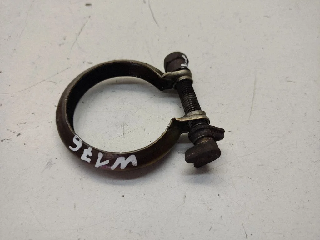 Muffler pipe connector clamp CVS2628P