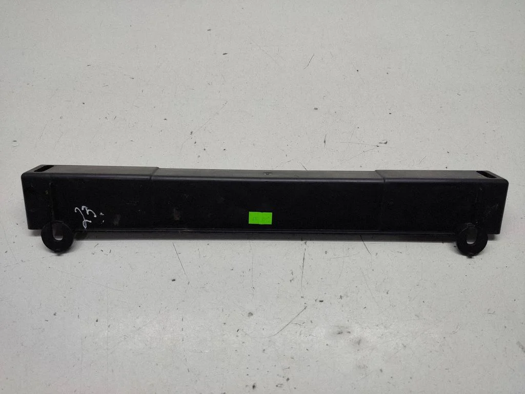 Hazard Warning Triangle Mounting Bracket – Mercedes-Benz ML-Class W164 (2005-2011)