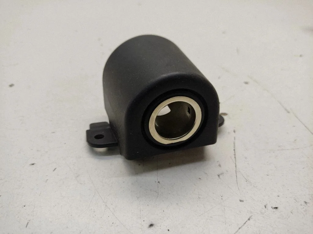 12 V Socket (front) – Nissan 370Z (2009-2020)