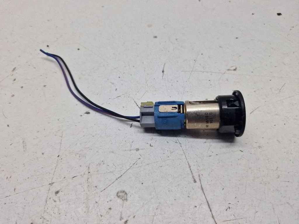 12 V pesa (taga) – Chrysler Grand Voyager V (2007-2015)