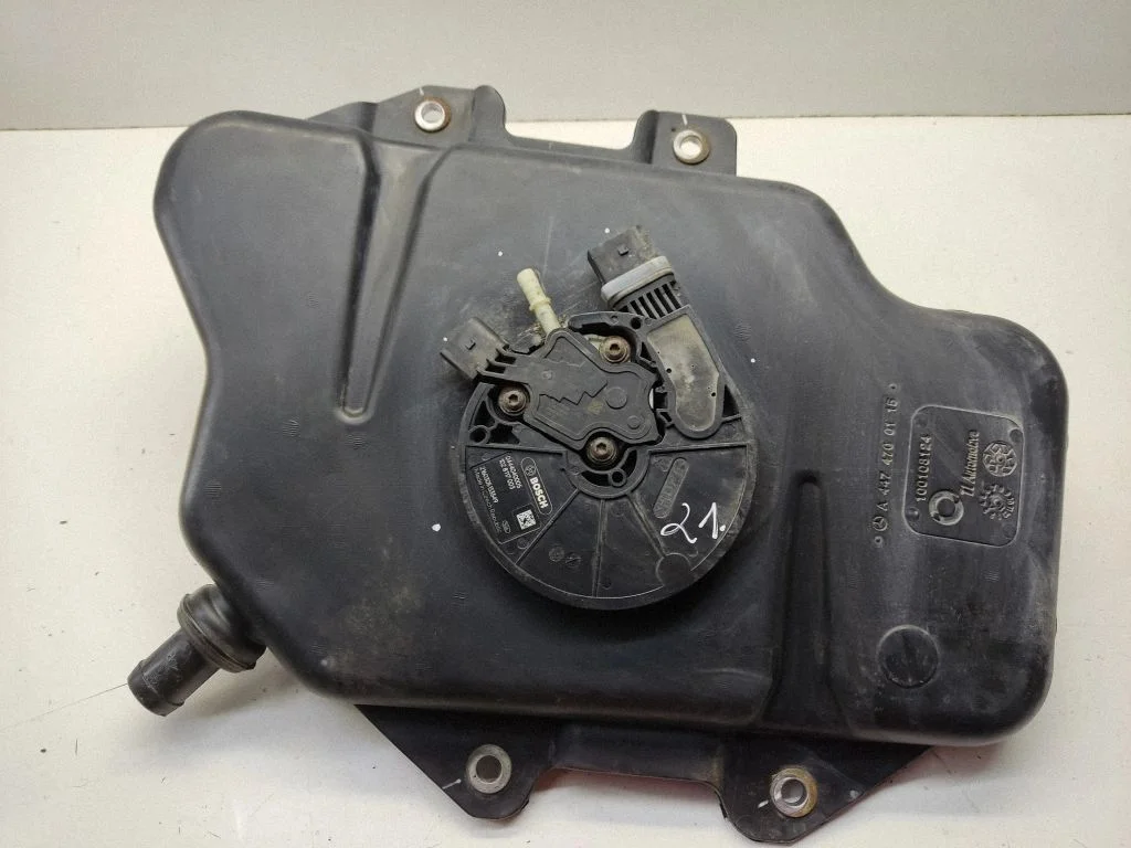 AdBlue liquid reservoir – Mercedes-Benz Vito Viano W447 (2014-)