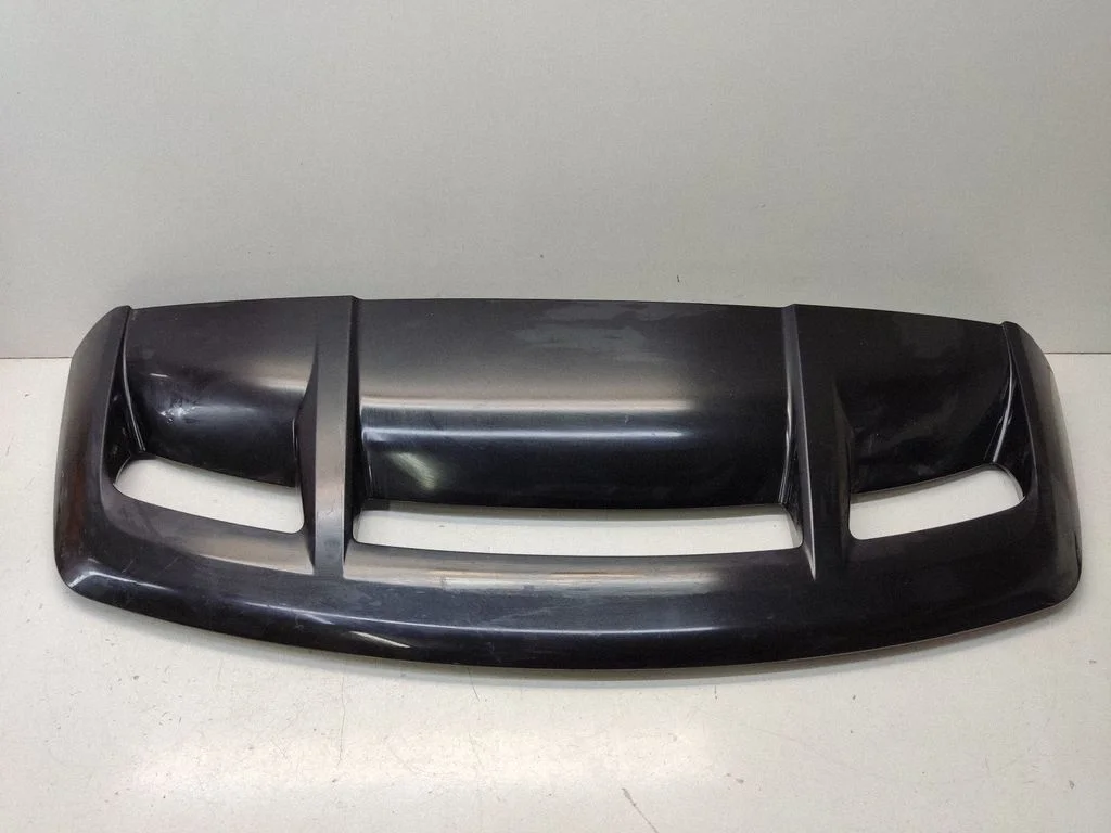 Tailgate/trunk spoiler 76085F4010