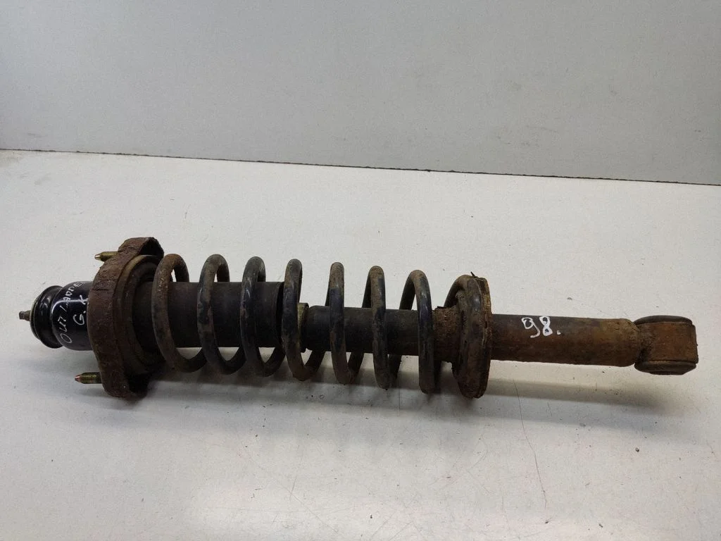 Rear shock absorber with coil spring – Mitsubishi Outlander (2001-2007)