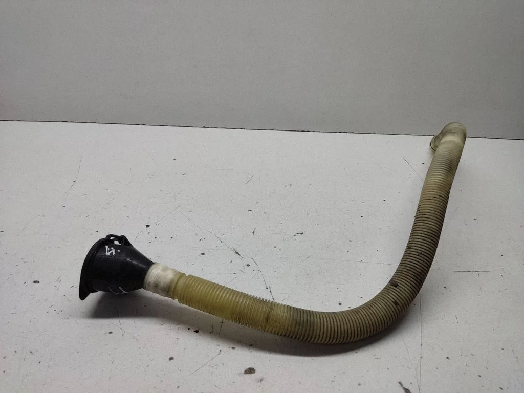 Window washer liquid tank fill tube – BMW 1 Series E82 E88 (2007-2014)