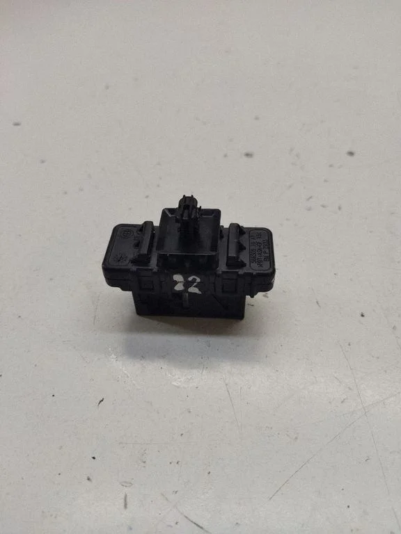 Antenna control unit – BMW 3 Series G20 G21 (2019-)