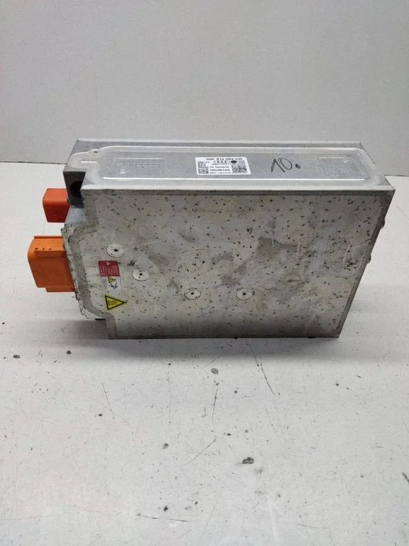 Voltage converter/converter module – Audi RS Q8 (2019-)