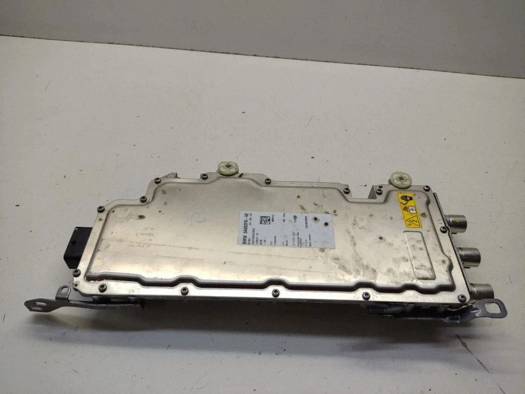 Voltage converter/converter module – BMW 3 Series G20 G21 (2019-)
