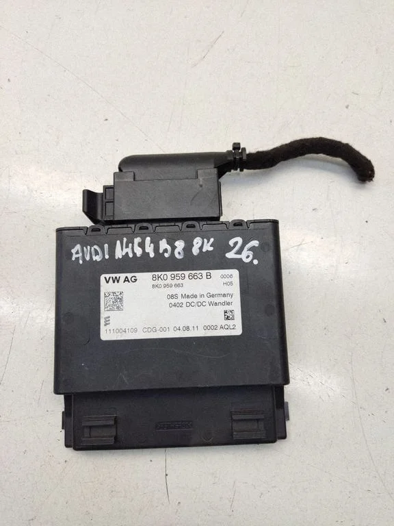 Voltage converter/converter module – Audi A4 Allroad B8 (2008-2016)