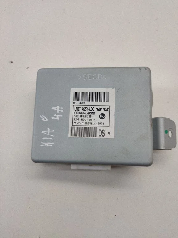 Voltage converter/converter module – KIA Optima (2015-2020)