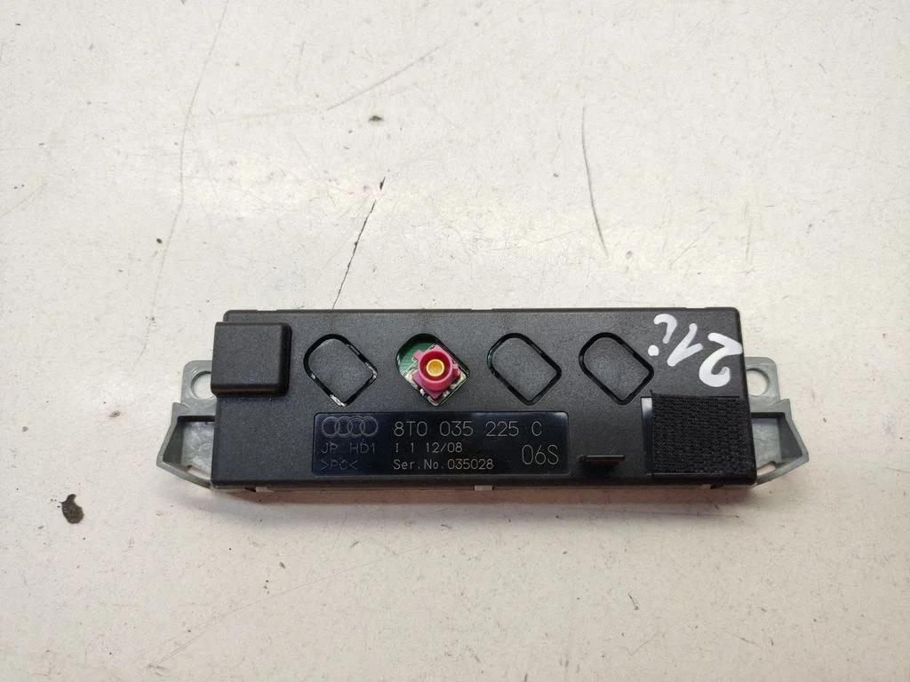 Antenna control unit – Audi A5 8T 8F (2007-2016)