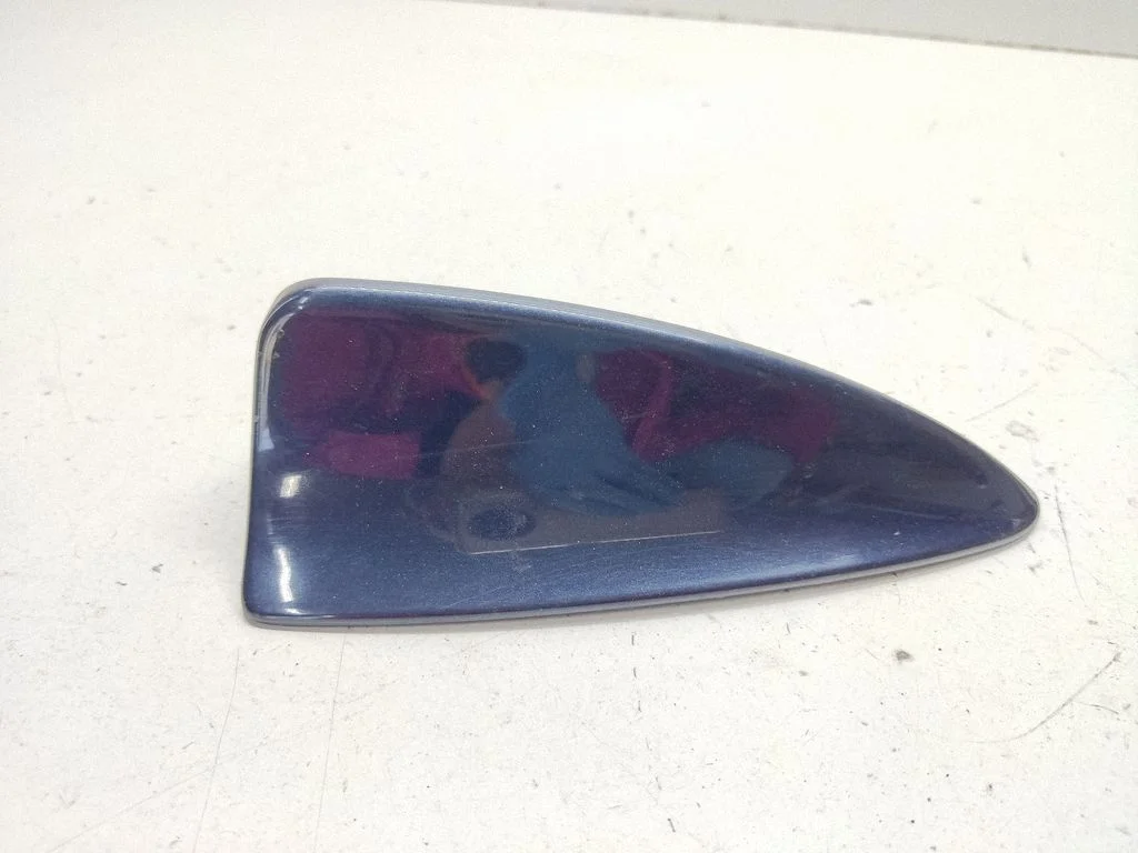 Osłona anteny dachowej (GPS) – BMW Seria 5 E60 E61 (2004-2010)