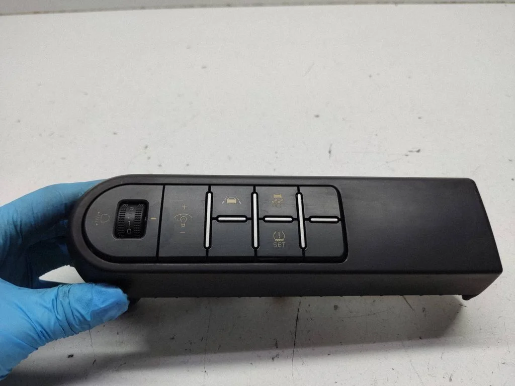 A set of switches – KIA Ceed (2018-)