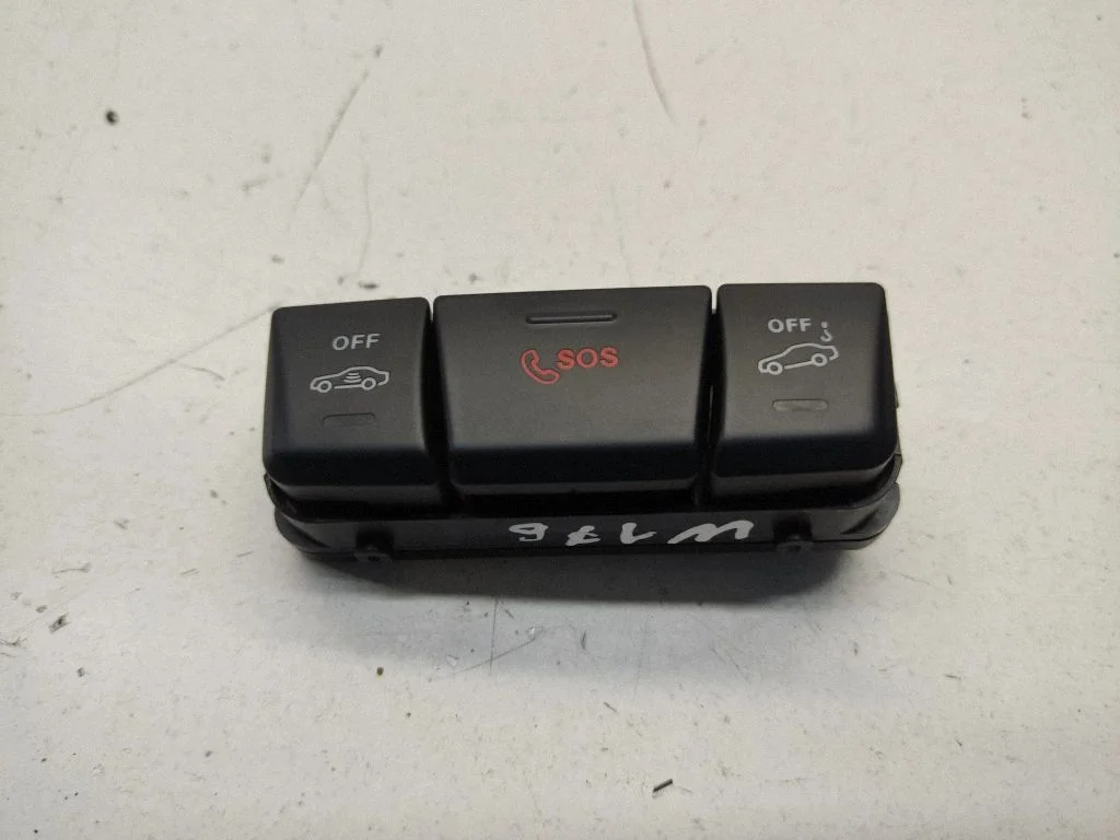 A set of switches – Mercedes-Benz A-Class W176 (2012-2018)