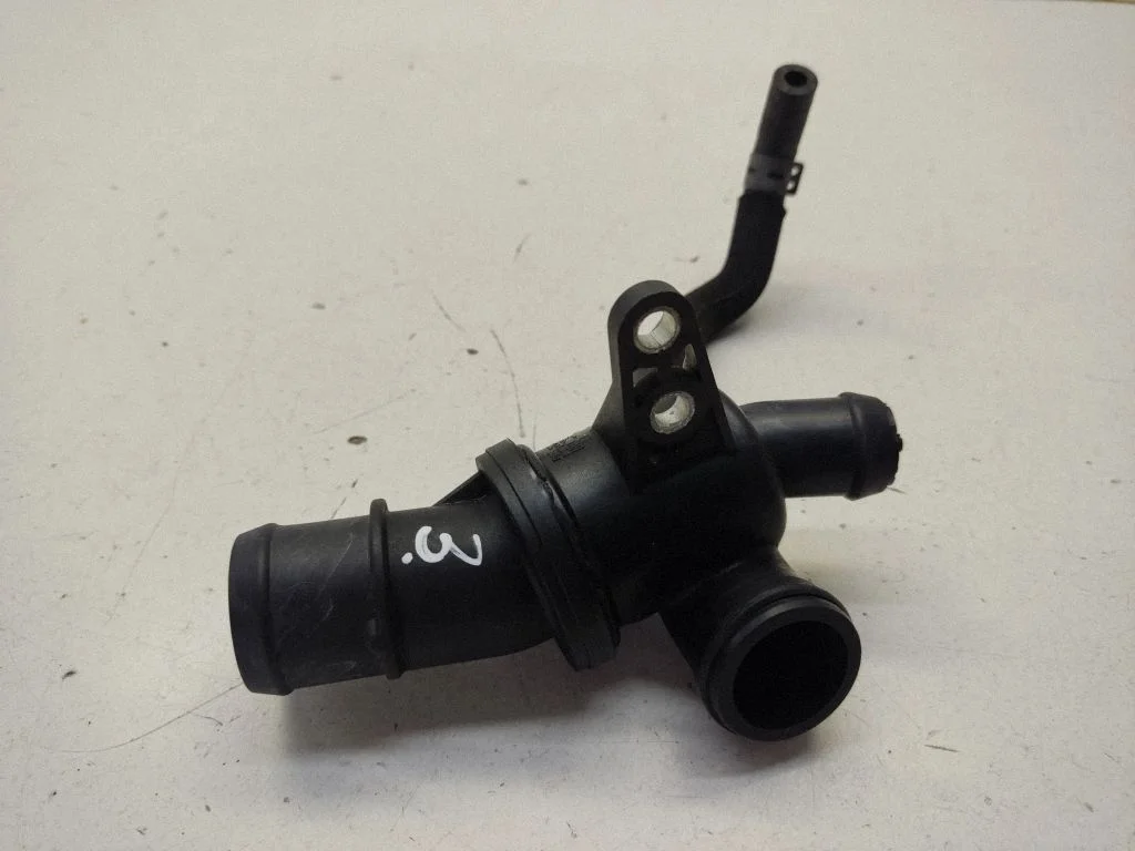 Thermostat housing – Mercedes-Benz A-Class W169 (2004-2012)