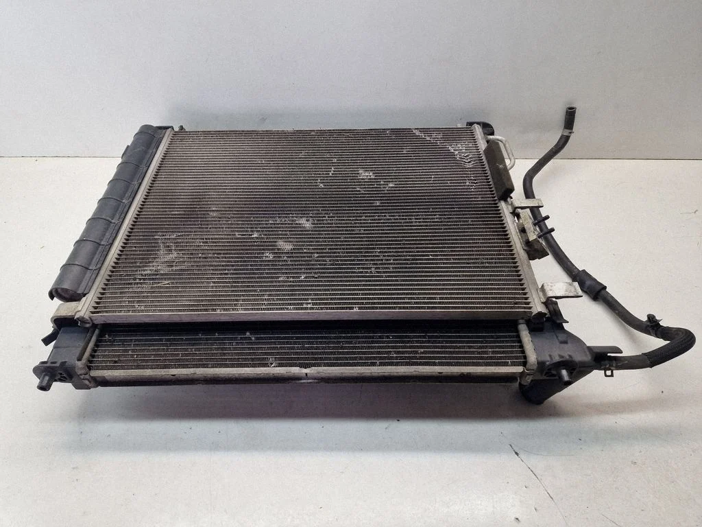 Radiaatorite komplekt 29136D7000