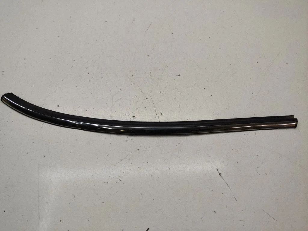 Rear side glass trim – Mini Cooper Countryman R60 (2011-2016)