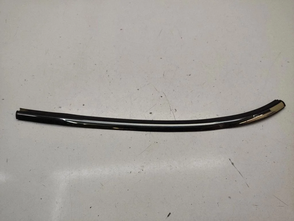 Rear side glass trim – Mini Cooper Countryman R60 (2011-2016)