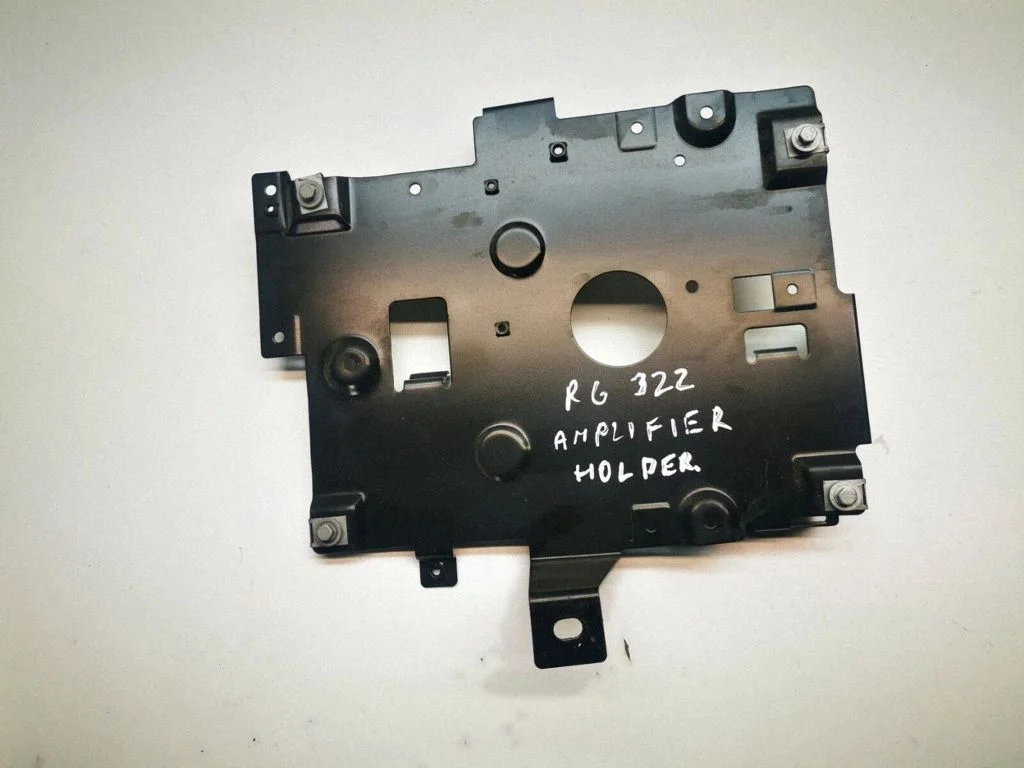 Sound amplifier holder/bracket – Land Rover Range Rover L322 (2002-2012)