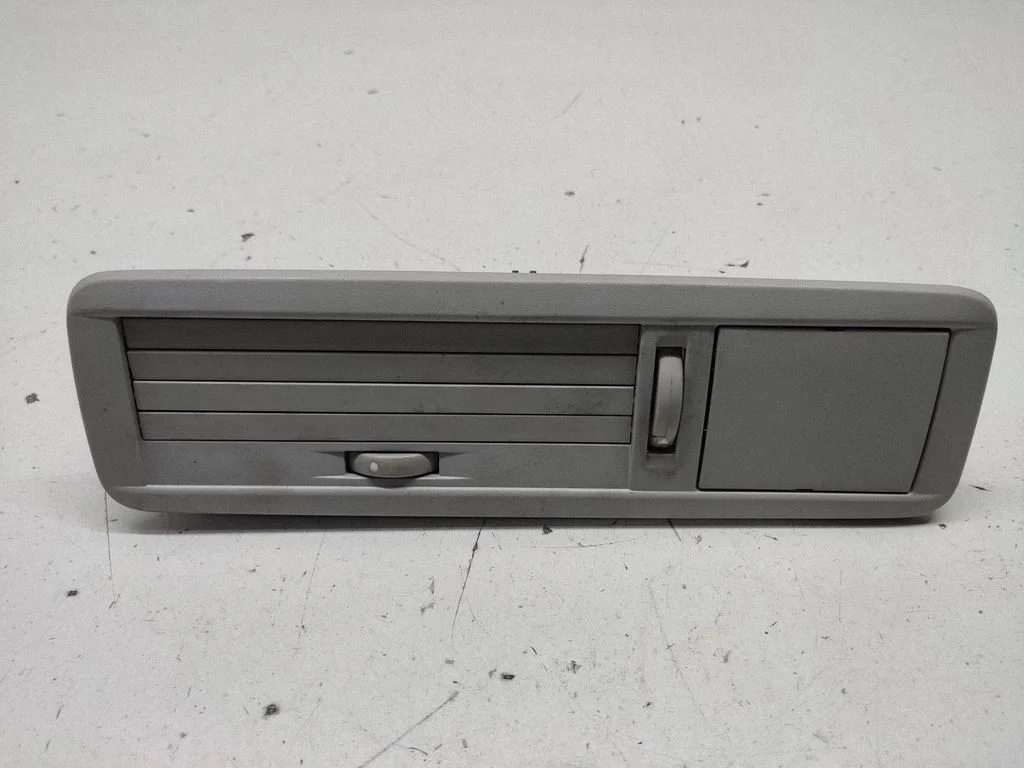 Air vent grill in roof – Mercedes-Benz Vito Viano W447 (2014-)