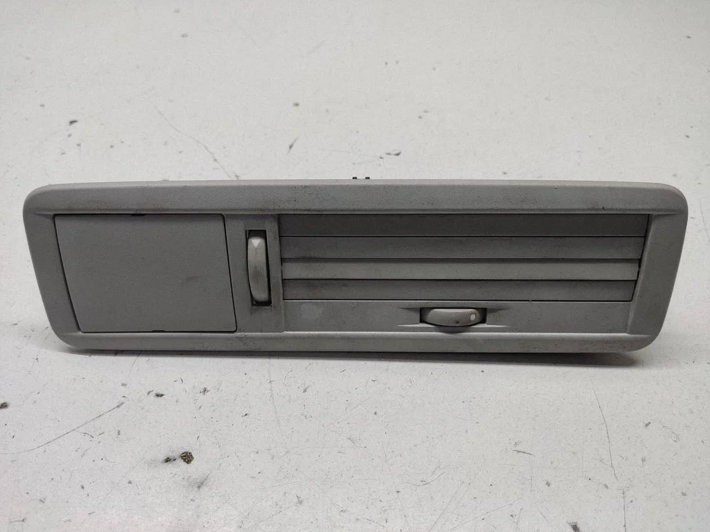 Air vent grill in roof – Mercedes-Benz Vito Viano W447 (2014-)