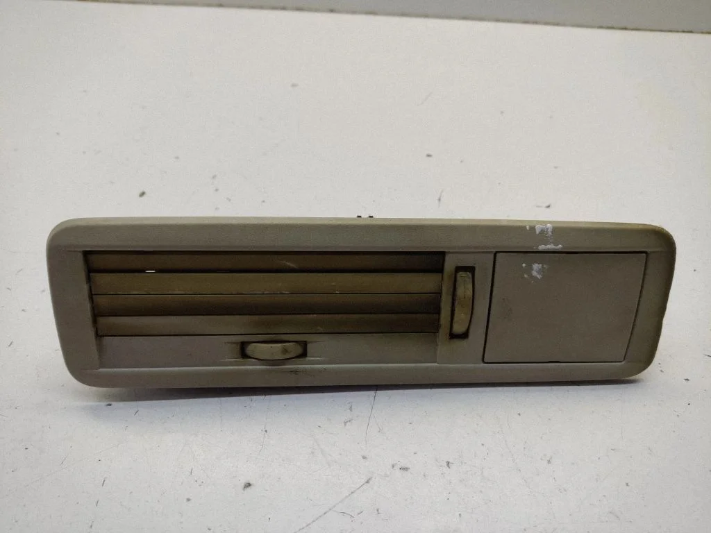 Air vent grill in roof – Mercedes-Benz Vito Viano W447 (2014-)