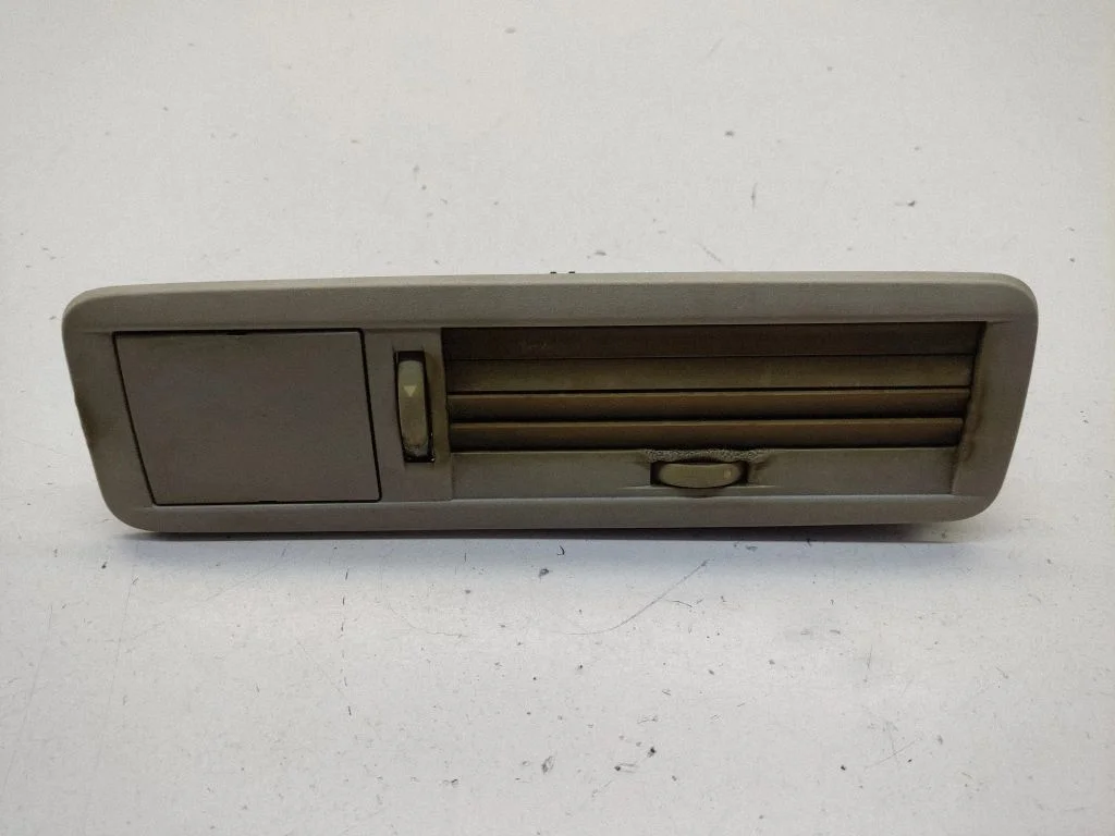 Air vent grill in roof – Mercedes-Benz Vito Viano W447 (2014-)