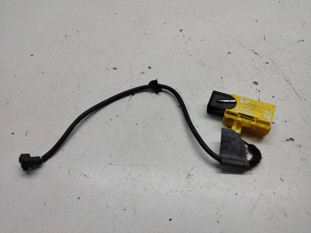 Seat wiring loom – Land Rover Range Rover L322 (2002-2012)