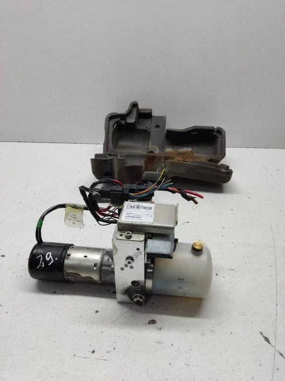 Folding roof motor – BMW 1 Series E82 E88 (2007-2014)