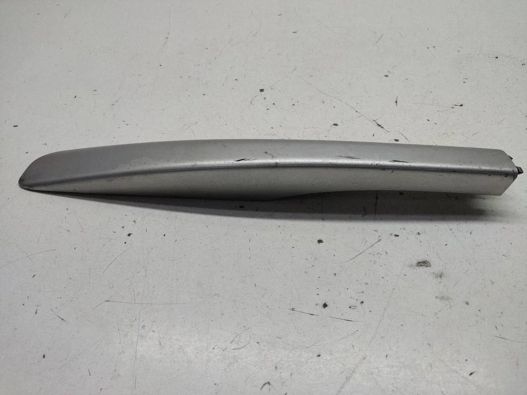 Roof bar rail cover – Toyota Avensis T250 (2006-2009)
