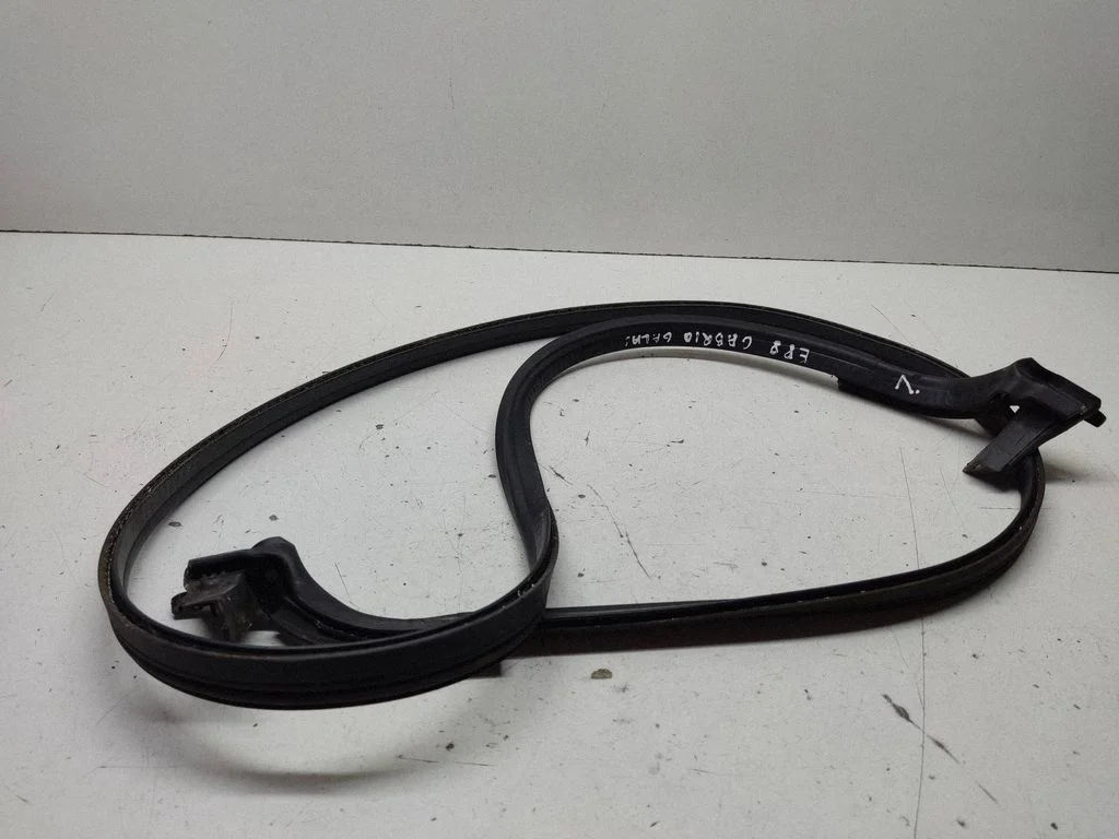 Sunroof sealing rubber – BMW 1 Series E82 E88 (2007-2014)