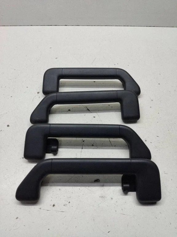 A set of handles for the ceiling – Porsche Cayenne (92A) (2010-2017)