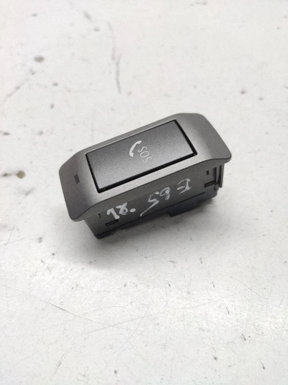 Sos button – BMW 7 Series E65 E66 (2001-2008)