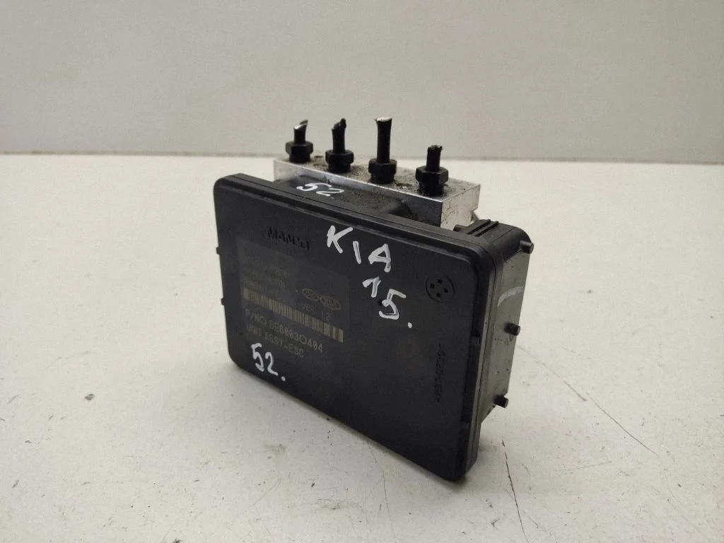 Pompa ABS 589203U470