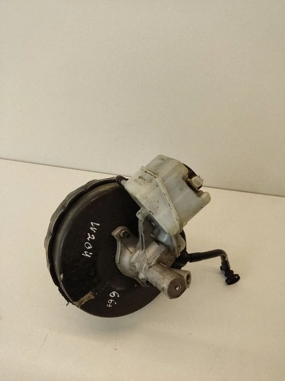 Brake booster – Mercedes-Benz C-Class AMG W204 (2007-2014)