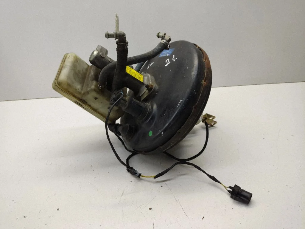 Brake booster 1162589