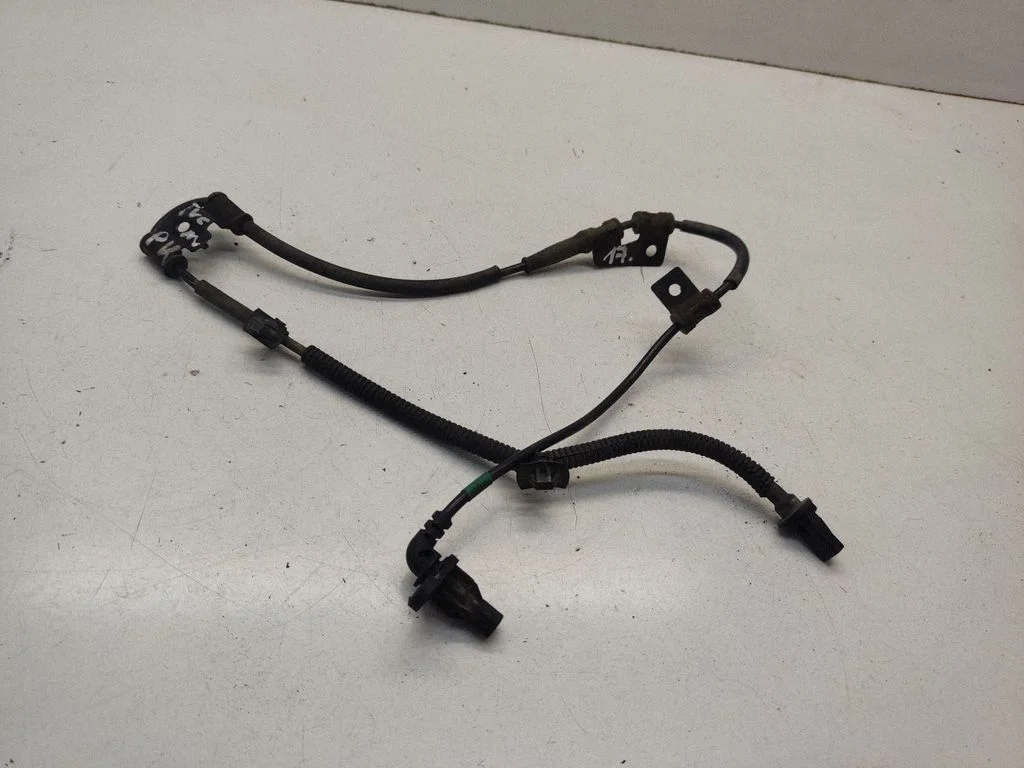 ABS brake wheel speed sensor 956702E300