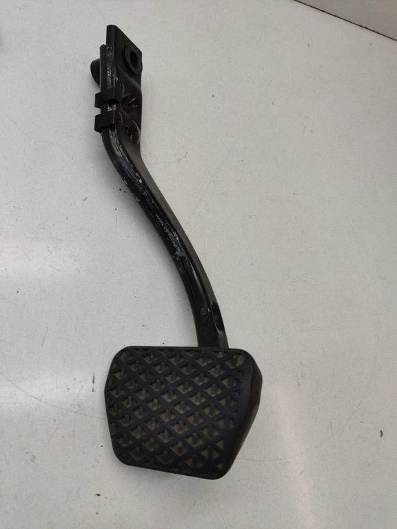 Brake pedal – BMW 5 Series E39 (1996-2003)