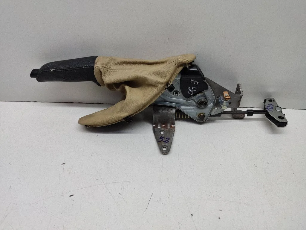 Handbrake/parking brake lever assembly – BMW 3 Series E90 E91 (2005-2012)