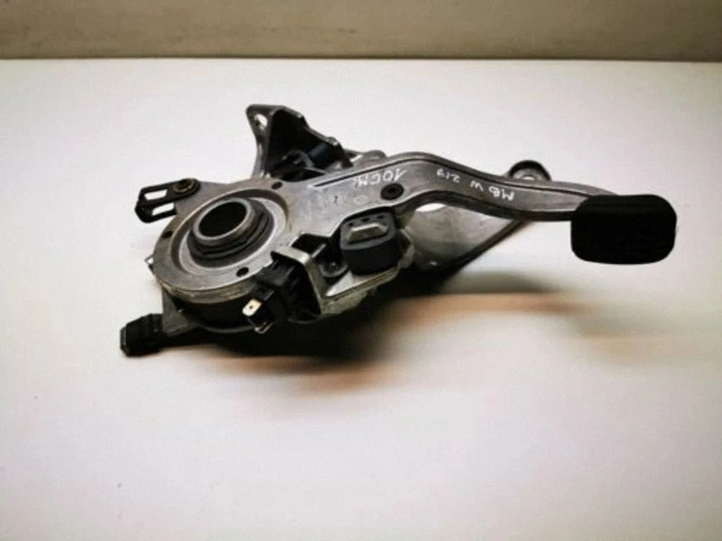 Handbrake/parking brake lever assembly 211420004
