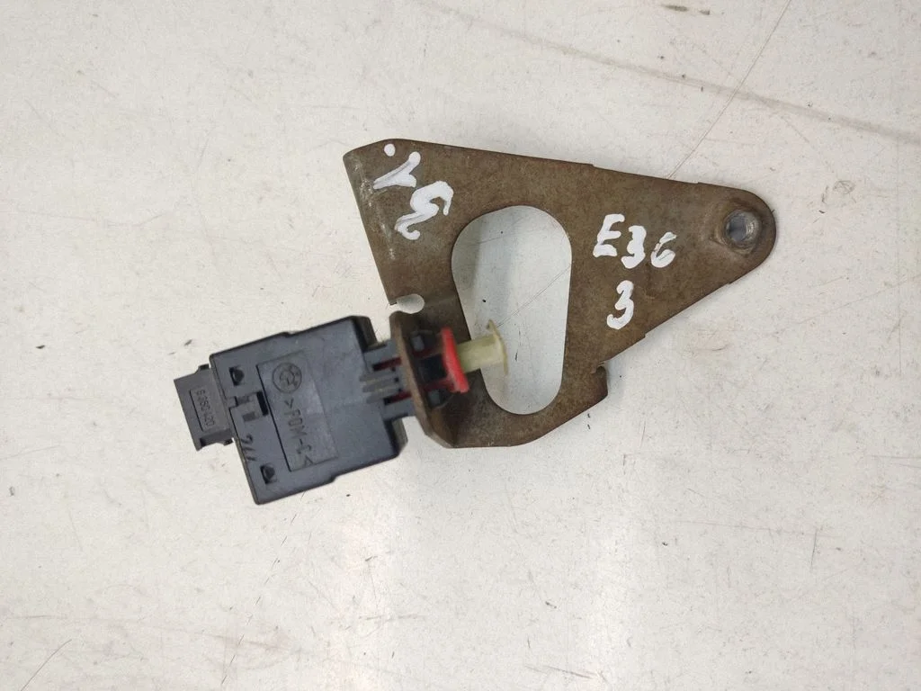 Brake pedal sensor switch 03611030