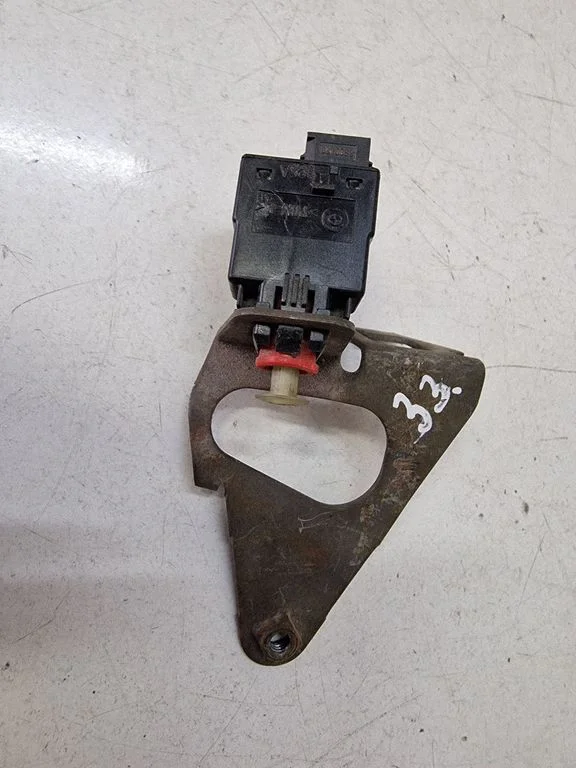Brake pedal sensor switch 8360420