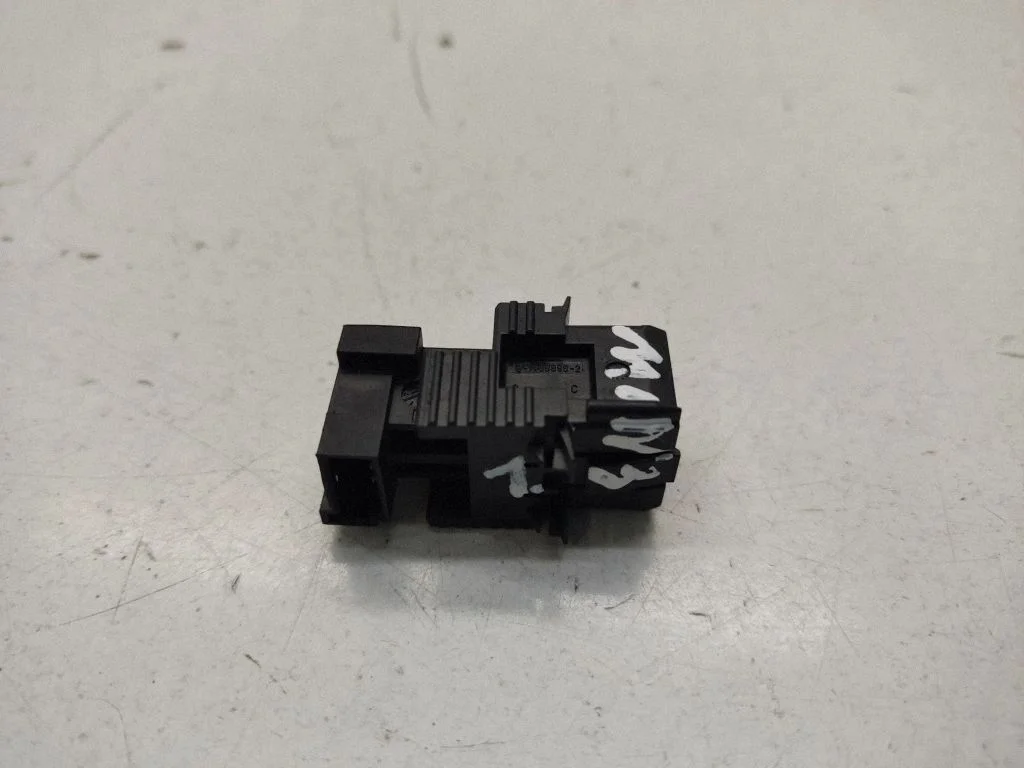 Brake pedal sensor switch 91468896