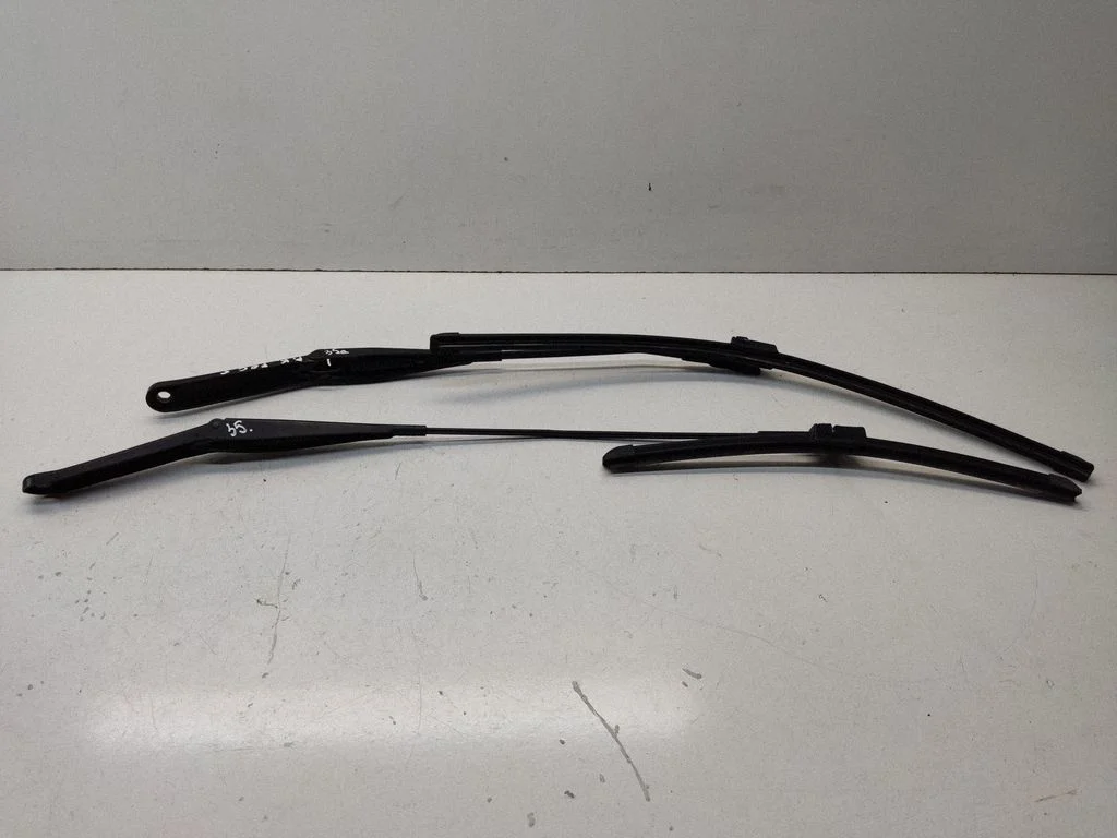Esiklaasi kojamees 4M5117526CB