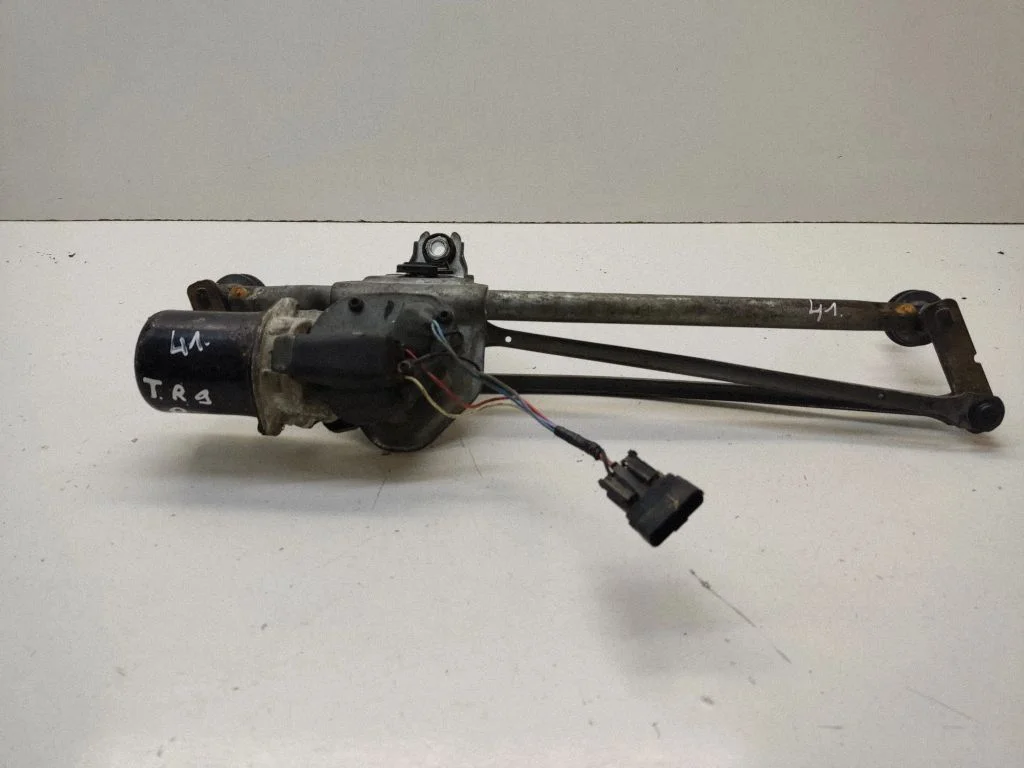 Front wiper linkage and motor – Renault Trafic II (X83) (2001-2014)