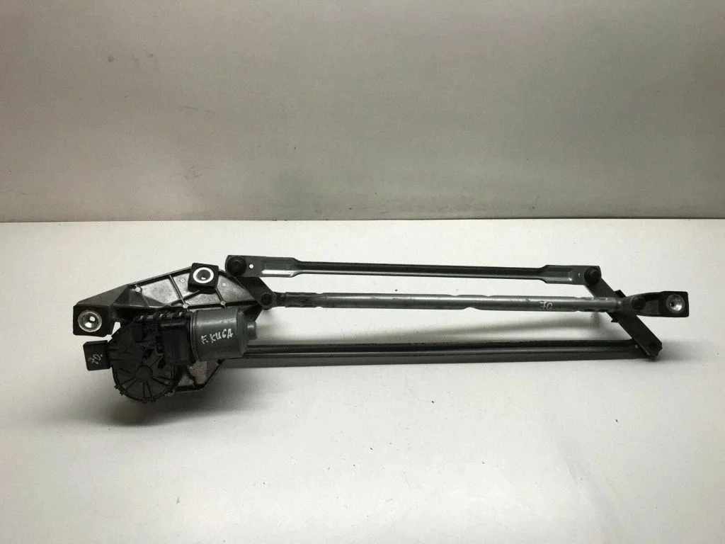 Front wiper linkage and motor – Ford Kuga I (2008-2012)