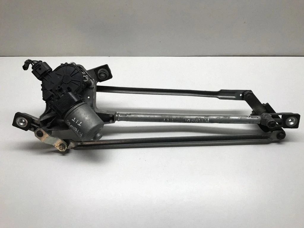 Front wiper linkage and motor 7S7117K484BB