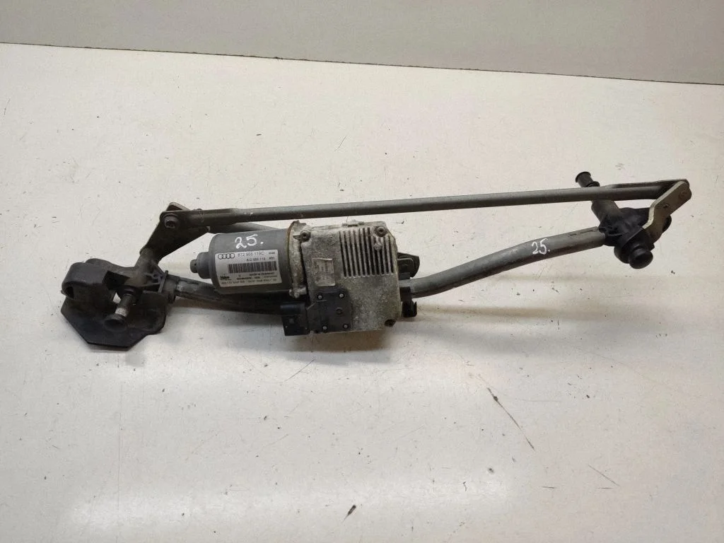Mechanizm wycieraczek z silniczkiem 8T2955119